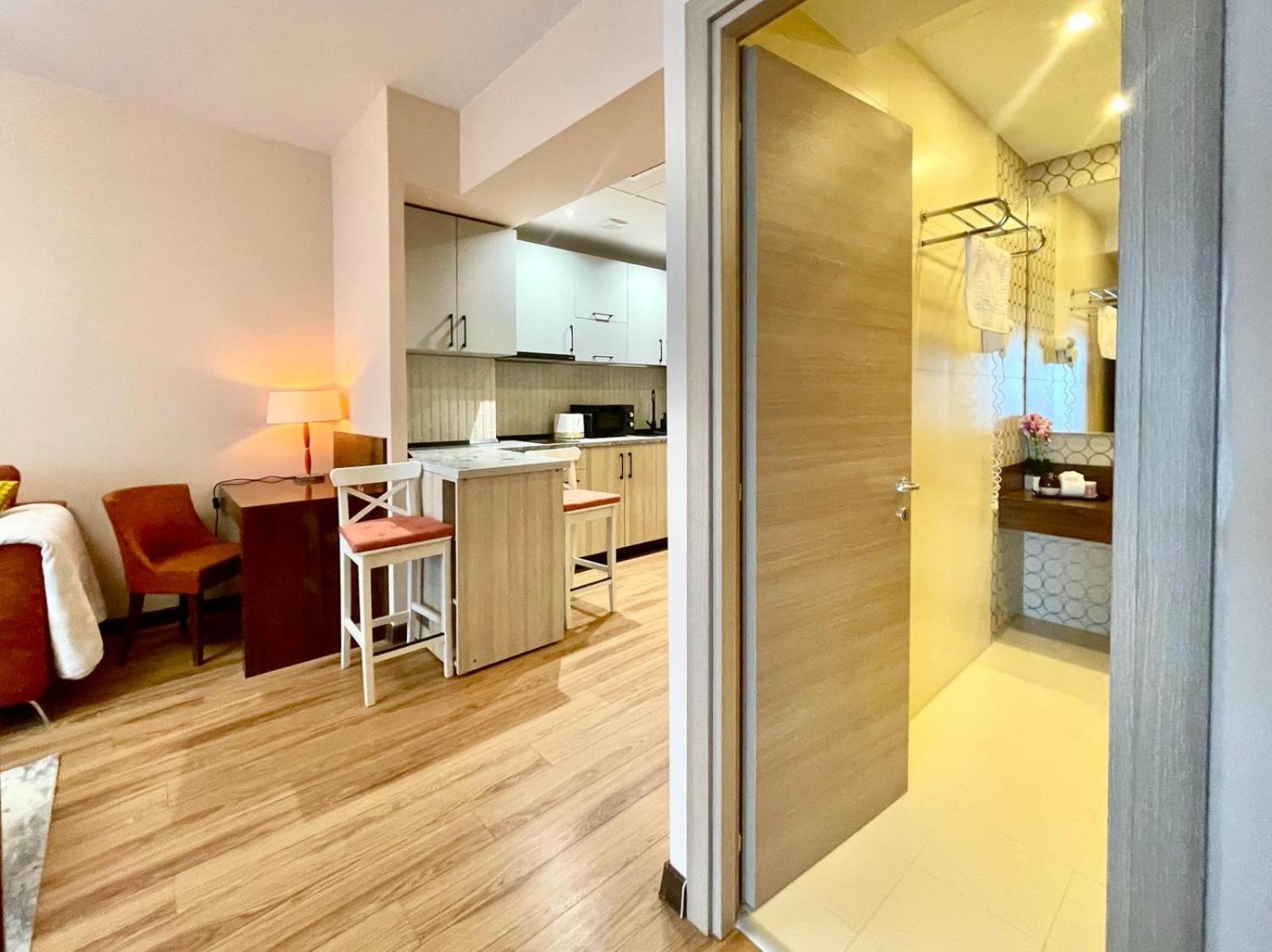 Presidential Luxury Apartments With Amazing View - Yamaluxe Bucharest Luaran gambar